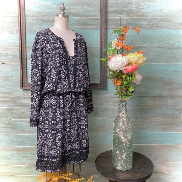 Club Monaco Artisan Silk Prairie Dress - Picture 2 of 11